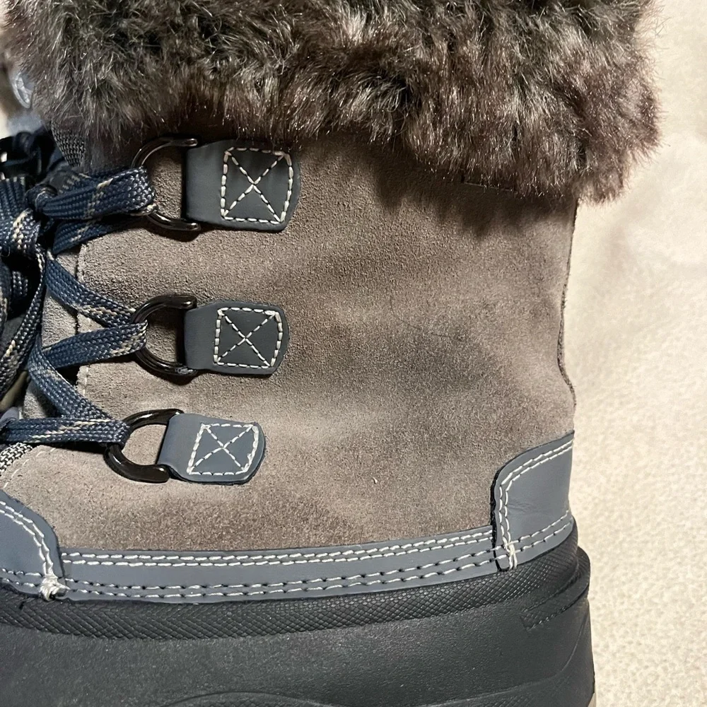 Khombu Faux Fur Trim Leather Upper Winter Boots Sz10